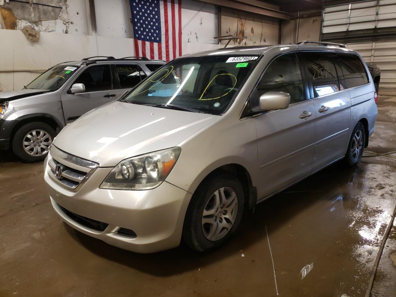 Photo 2 from auction – 2006 HONDA ODYSSEY EX with VIN 5FNRL38726B450342