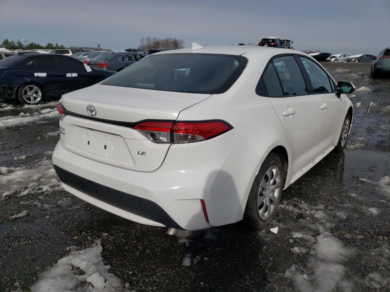Photo 4 from auction – 2022 TOYOTA COROLLA LE with VIN 5YFEPMAE9NP282249