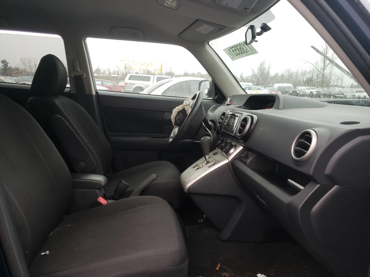 Photo 5 from auction – 2008 SCION XB with VIN JTLKE50E481046749