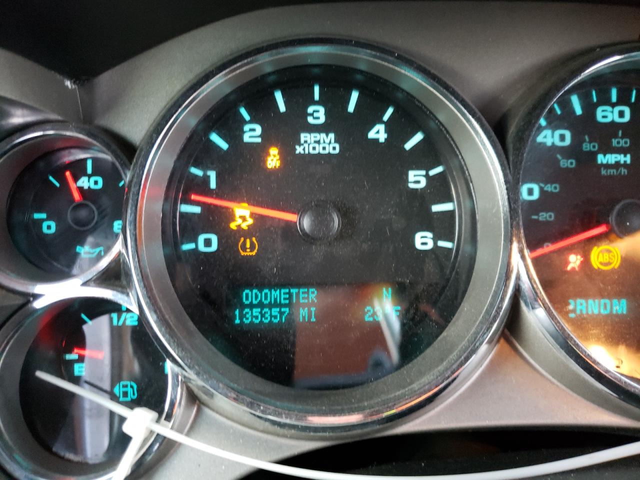Photo 8 from auction – 2013 CHEVROLET SILVERADO with VIN 1GCRCSE00DZ284394