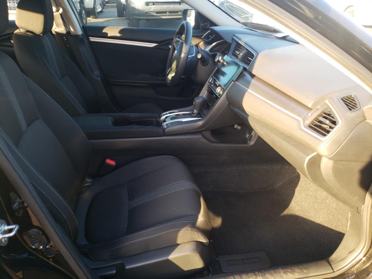 Photo 5 from auction – 2016 HONDA CIVIC EX with VIN 19XFC2F74GE233625