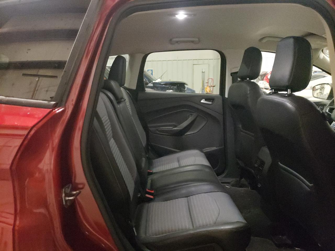 Photo 6 from auction – 2018 FORD ESCAPE SE with VIN 1FMCU0GD0JUC70281