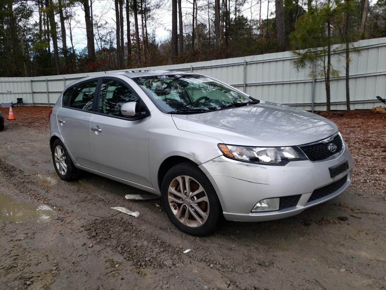 KIA FORTE EX 2011 with VIN KNAFU5A27B5452770 - Photo from auction