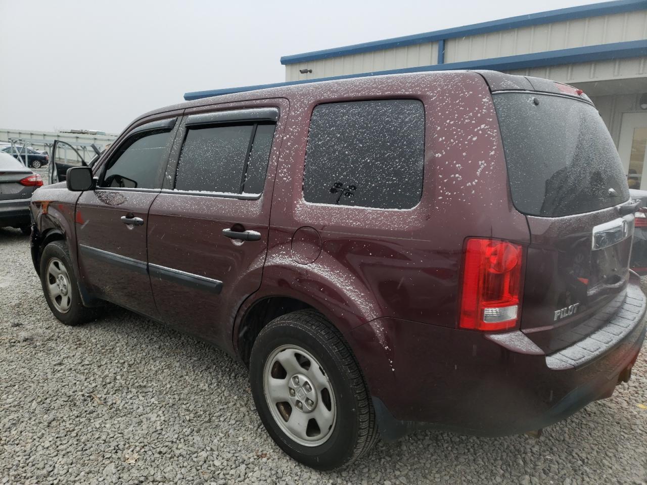 Photo 3 from auction – 2013 HONDA PILOT LX with VIN 5FNYF3H21DB039504