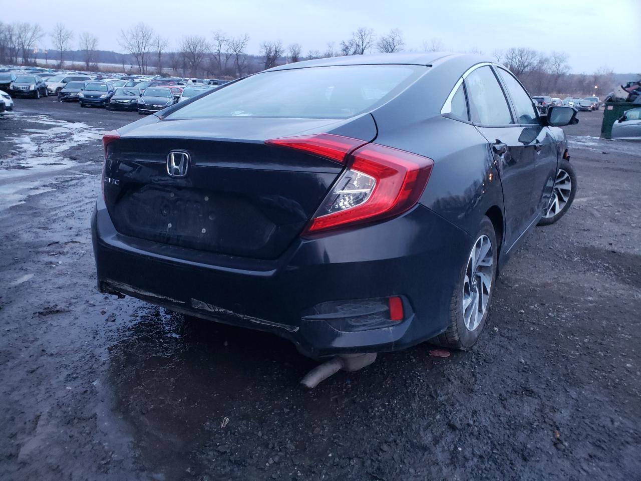 Photo 4 from auction – 2016 HONDA CIVIC EX with VIN 19XFC2F76GE217958