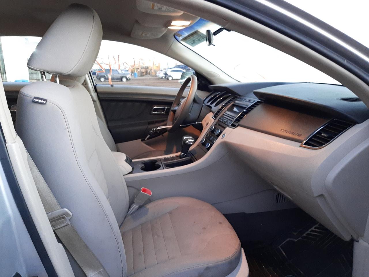 Photo 5 from auction – 2011 FORD TAURUS SE with VIN 1FAHP2DW3BG146658
