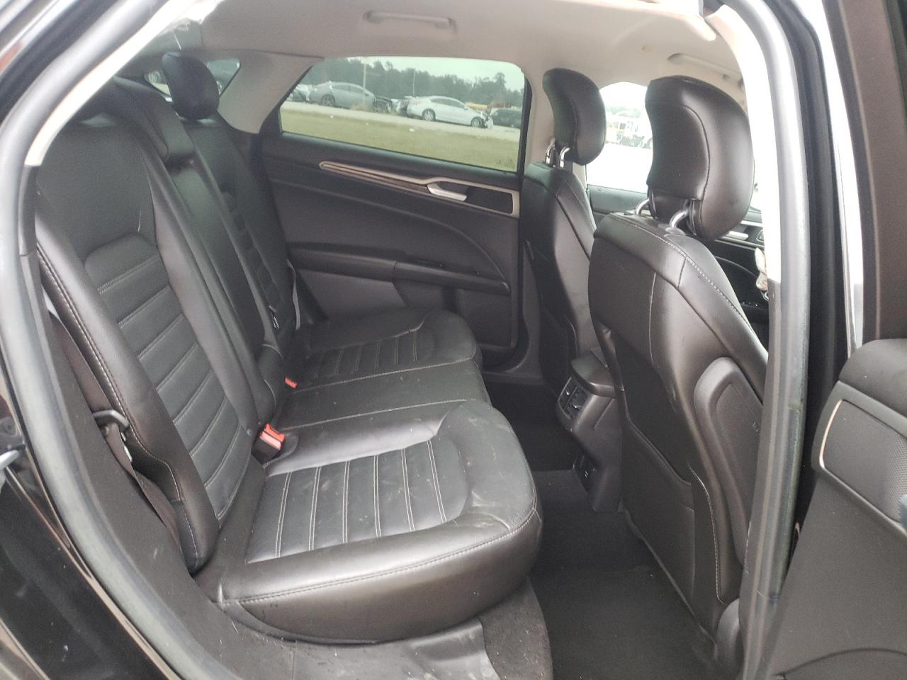 Photo 6 from auction – 2013 FORD FUSION SE with VIN 3FA6P0PUXDR373623