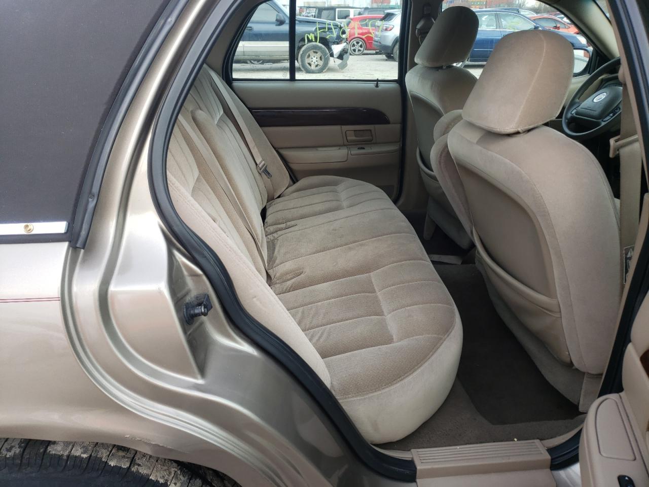 Photo 6 from auction – 2003 MERCURY GRAND MARQ with VIN 2MEFM74W63X618448