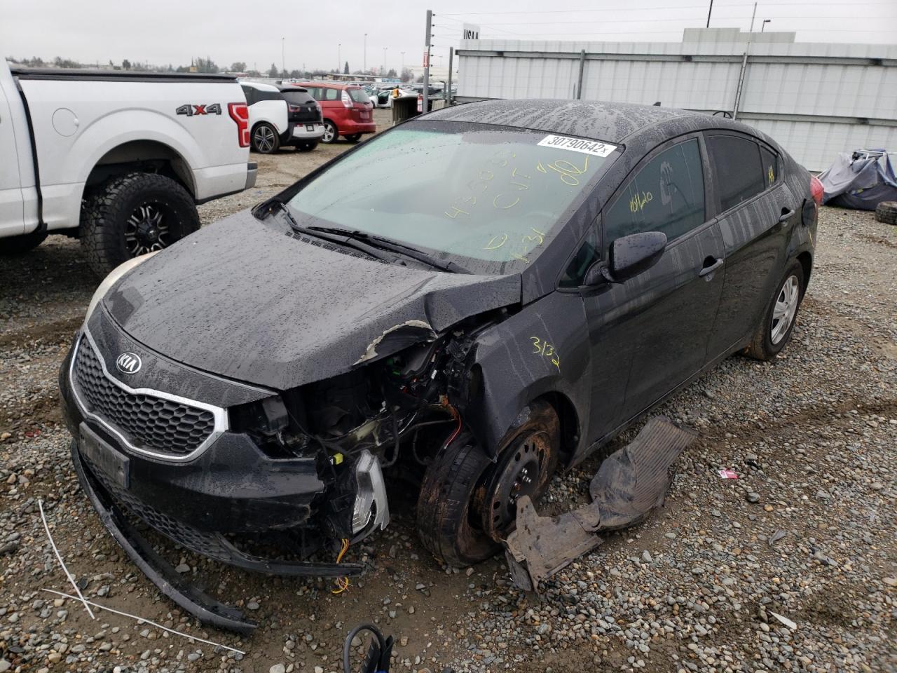 Photo 2 from auction – 2015 KIA FORTE LX with VIN KNAFK4A68F5435033