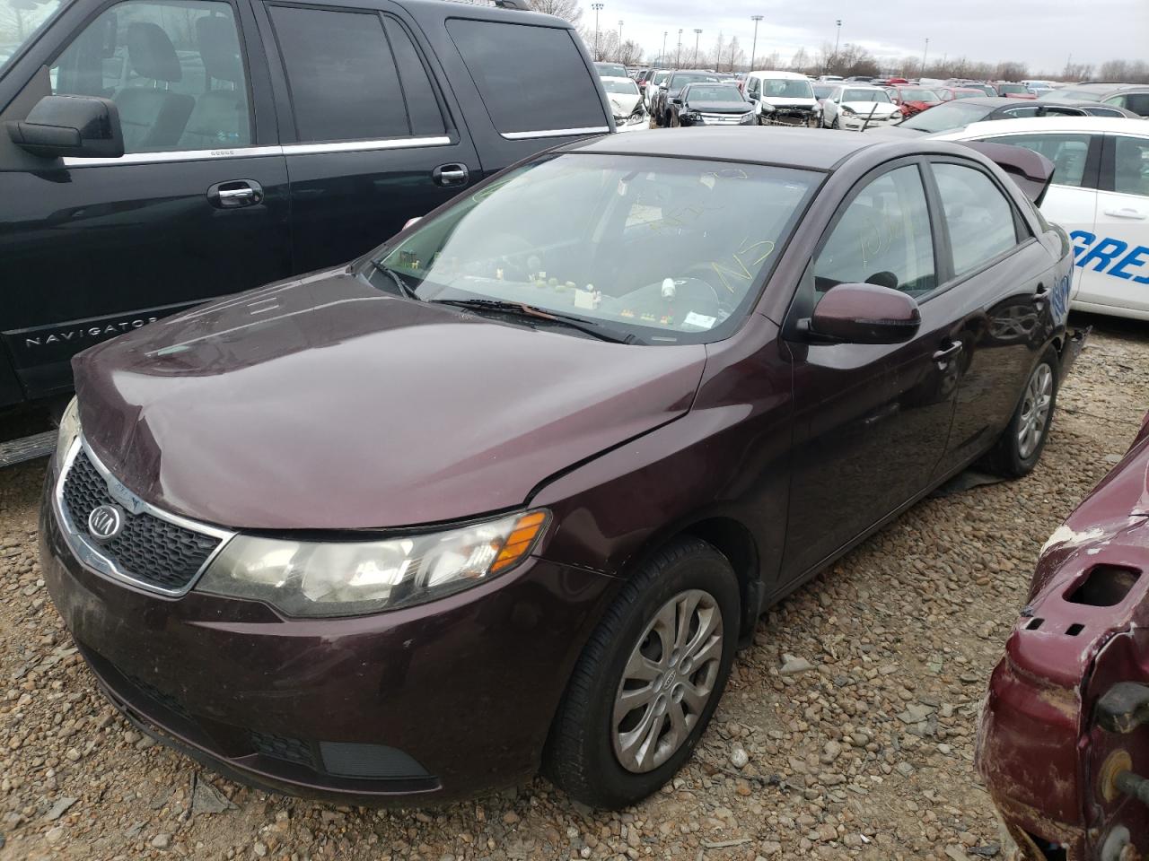 Photo 2 from auction – 2011 KIA FORTE with VIN KNAFU4A25B5355447