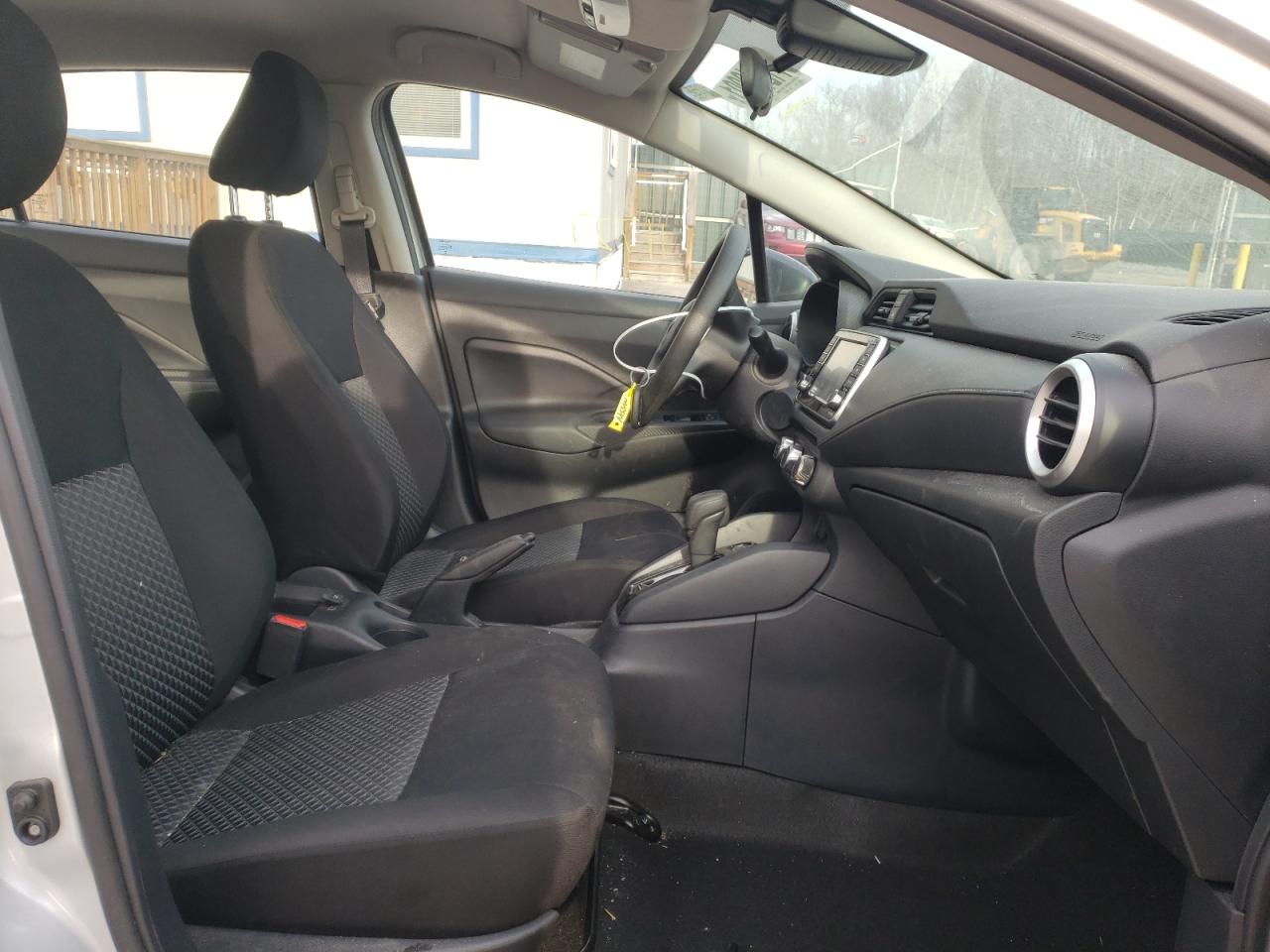 Photo 5 from auction – 2021 NISSAN VERSA S with VIN 3N1CN8DVXML882101