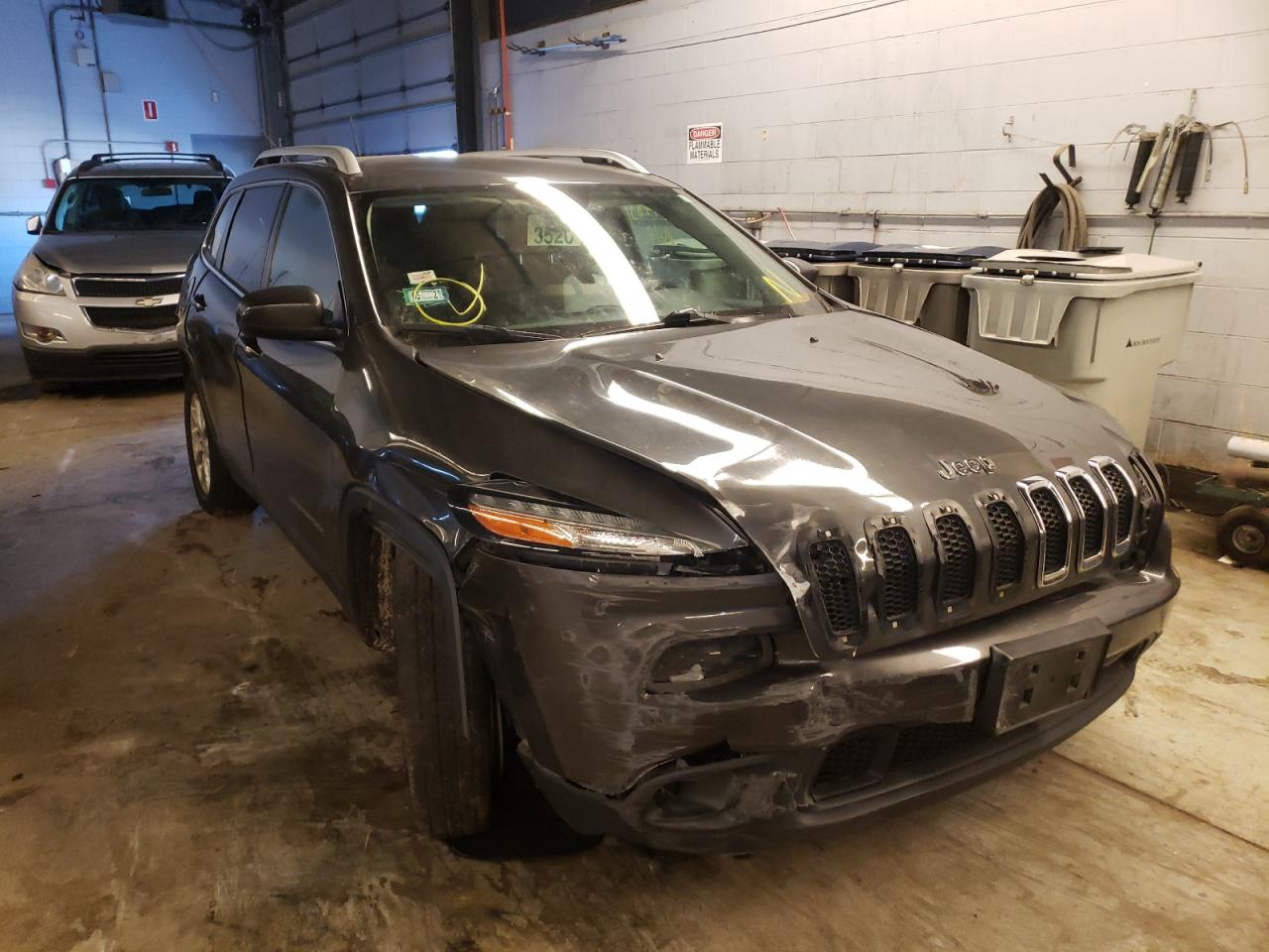 JEEP CHEROKEE L 2015 with VIN 1C4PJMCS4FW558147 - Photo from auction