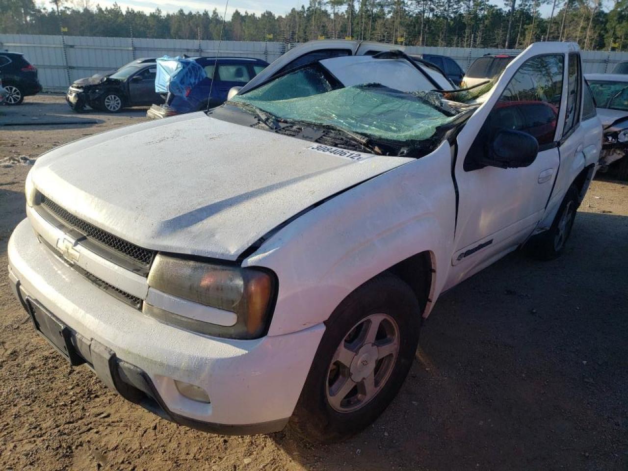 Photo 2 from auction – 2004 CHEVROLET TRAILBLAZE with VIN 1GNDT13S842214876
