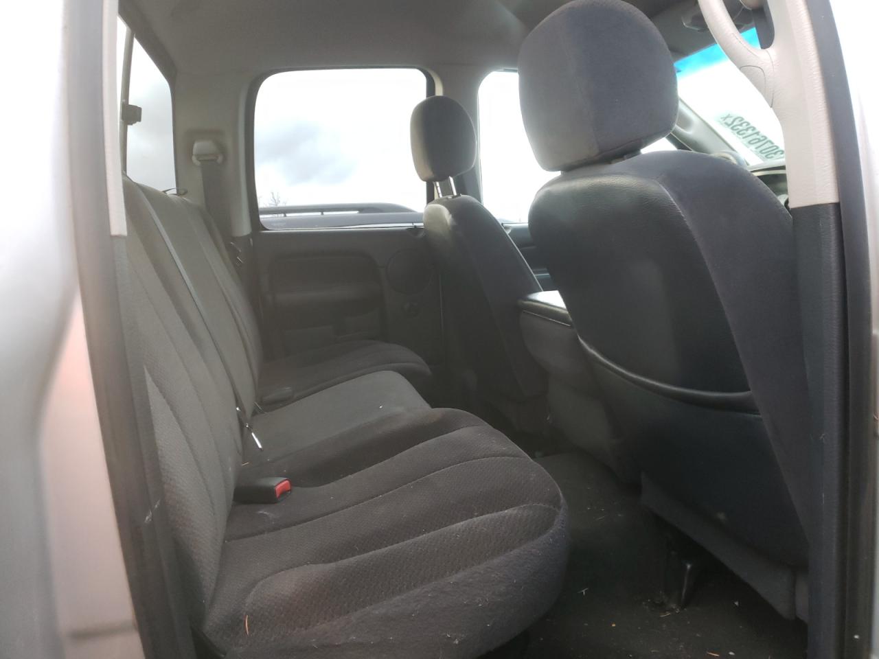 Photo 6 from auction – 2002 DODGE RAM 1500 with VIN 3D7HU18N52G198057