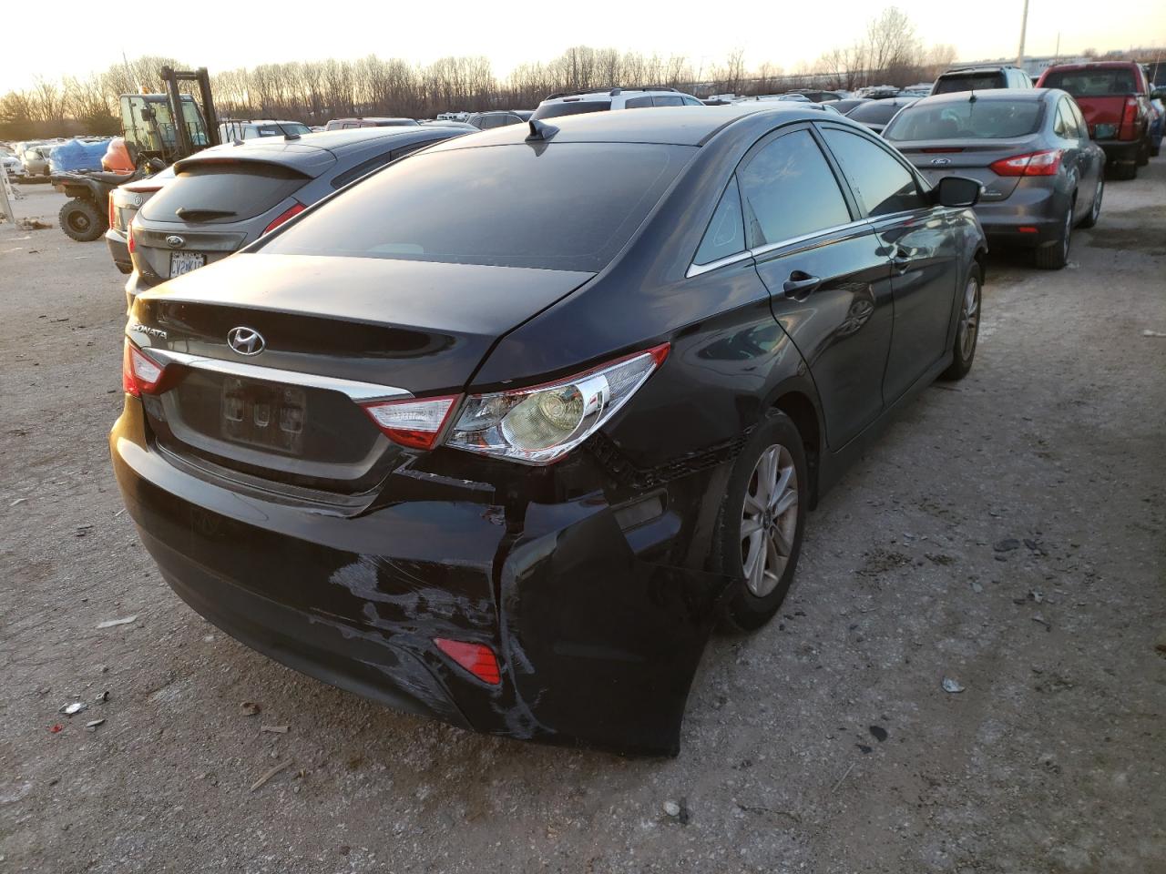 Photo 4 from auction – 2014 HYUNDAI SONATA GLS with VIN 5NPEB4AC8EH847911