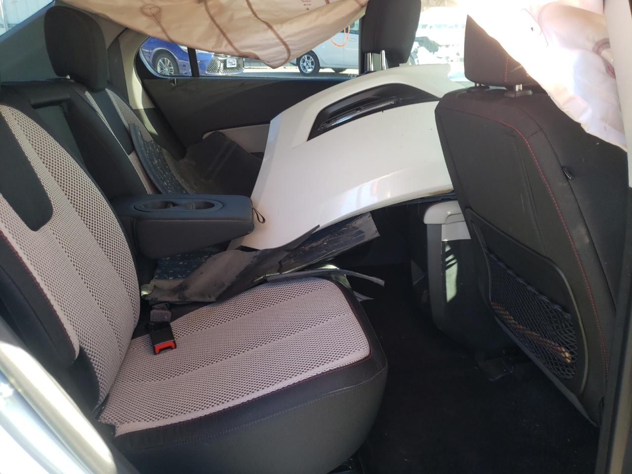 Photo 6 from auction – 2014 CHEVROLET EQUINOX LT with VIN 2GNALBEK9E6147960