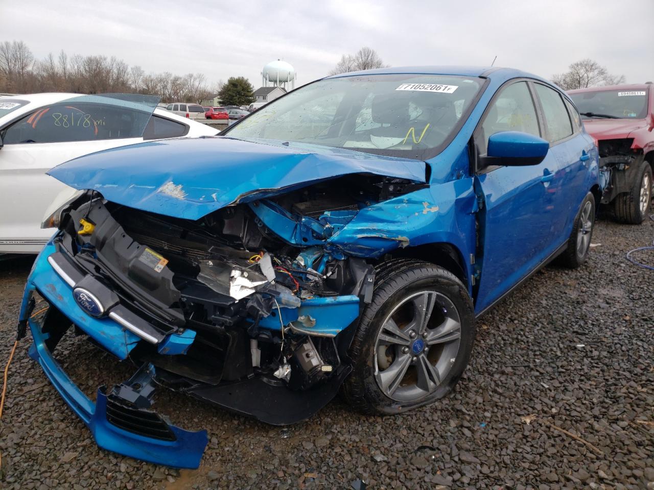 Photo 2 from auction – 2012 FORD FOCUS SE with VIN 1FAHP3K22CL270922