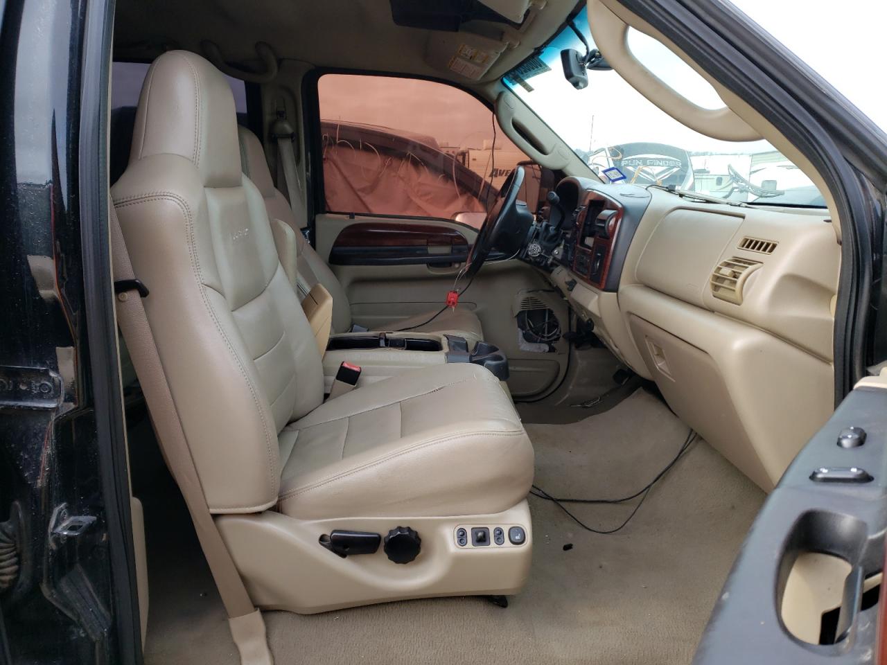 Photo 5 from auction – 2006 FORD F250 SUPER with VIN 1FTSW21P46EA87380