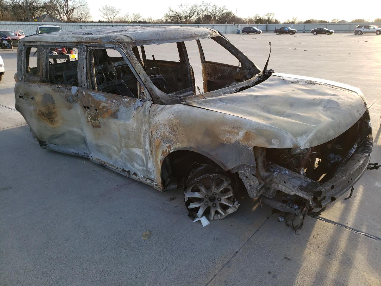 Photo 9 from auction – 2017 FORD FLEX SE with VIN 2FMGK5B8XHBA09190