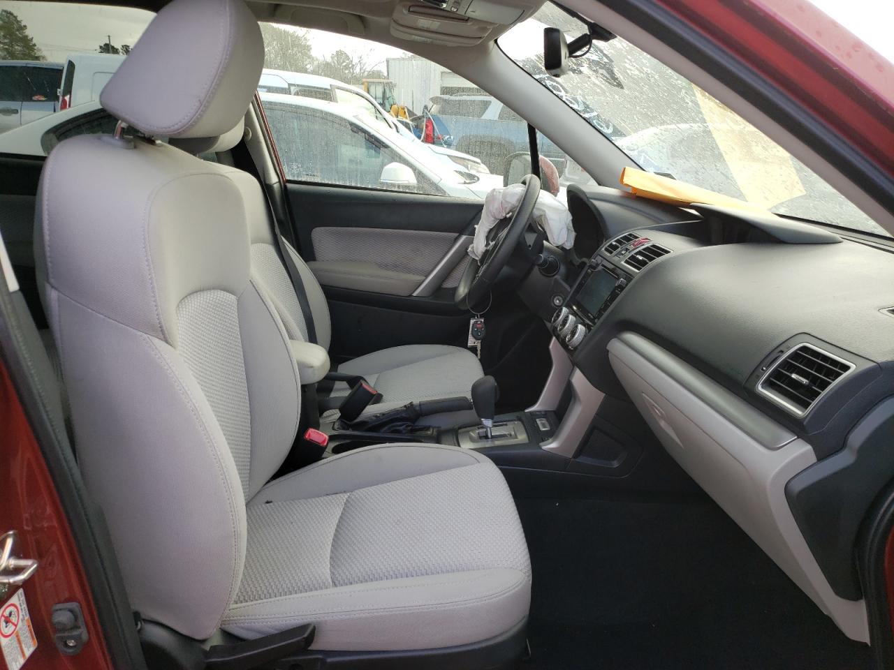 Photo 5 from auction – 2017 SUBARU FORESTER 2 with VIN JF2SJAEC7HH438091