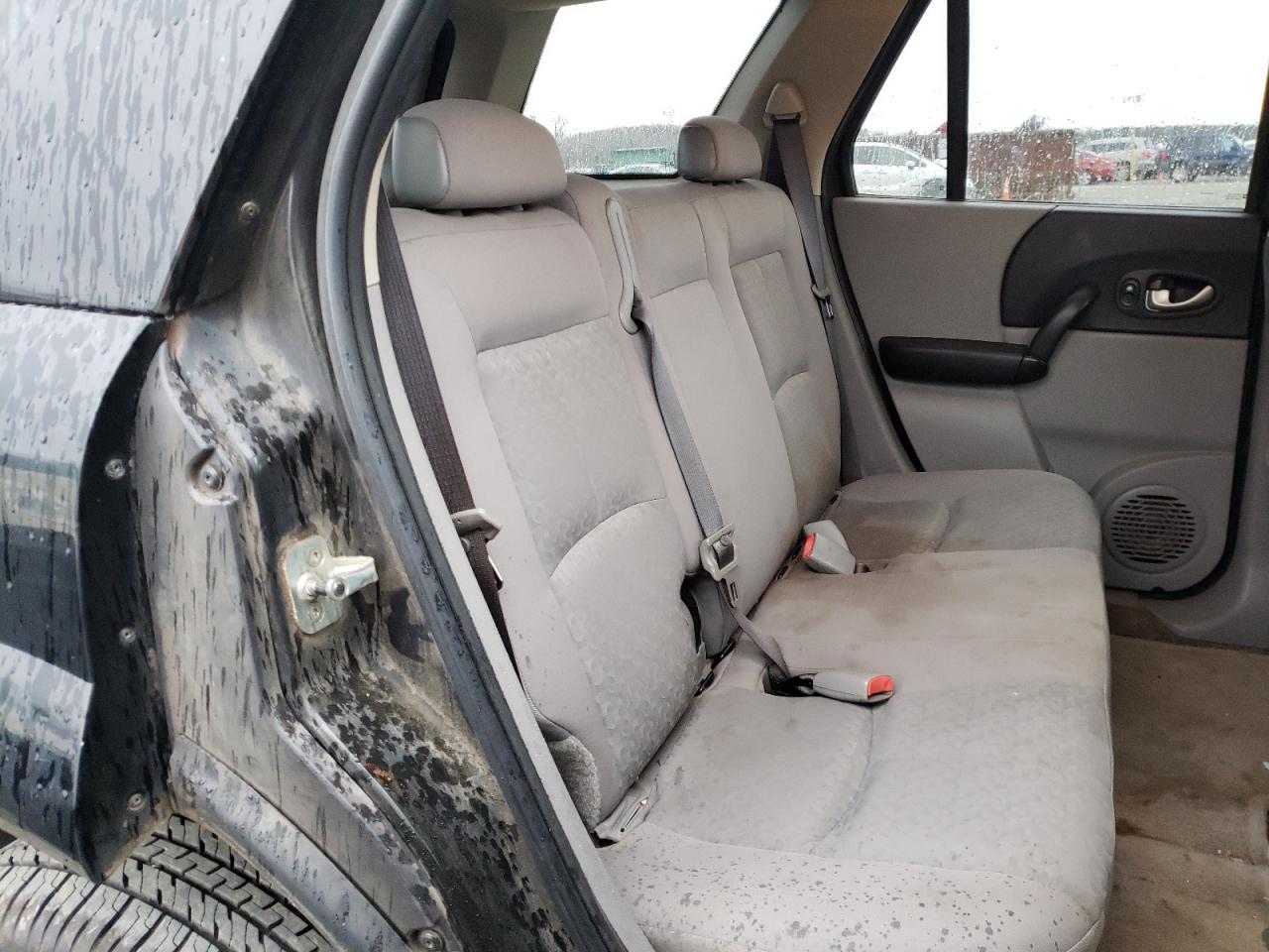 Photo 6 from auction – 2005 SATURN VUE with VIN 5GZCZ33D35S854901
