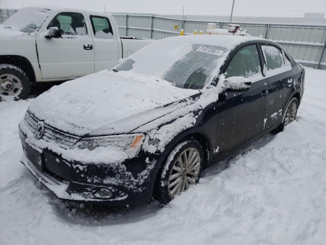 Photo 2 from auction – 2011 VOLKSWAGEN JETTA SEL with VIN 3VWLX7AJ7BM375311