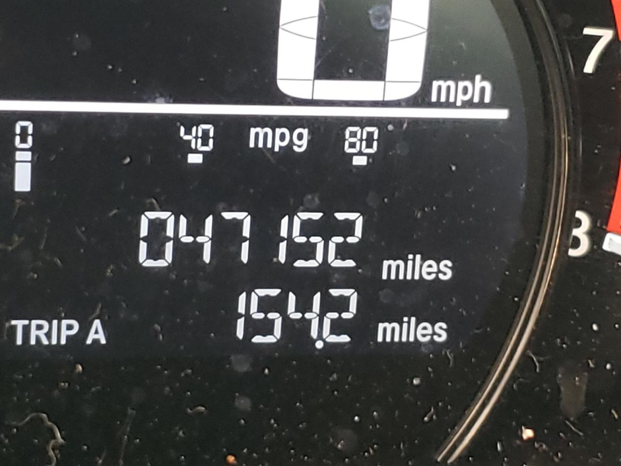 Photo 8 from auction – 2017 HONDA CIVIC LX with VIN 2HGFC2F55HH558113