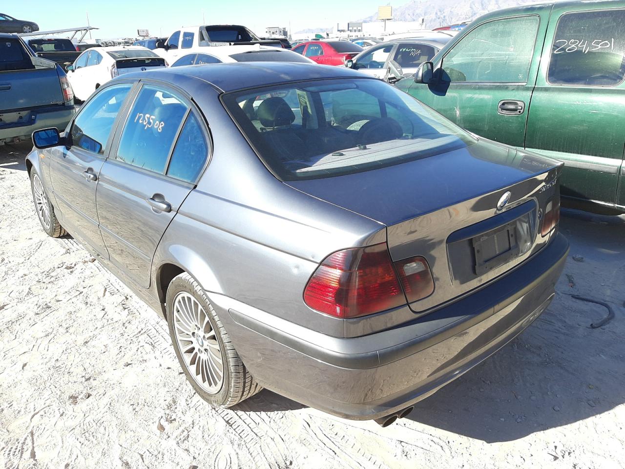Photo 3 from auction – 2003 BMW 325 XI with VIN WBAEU33423PM56648