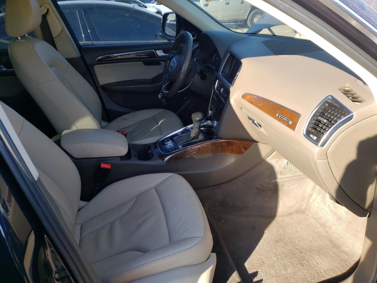 Foto 5 de la subasta – 2015 AUDI Q5 PREMIUM con VIN WA1LFAFP5FA041744