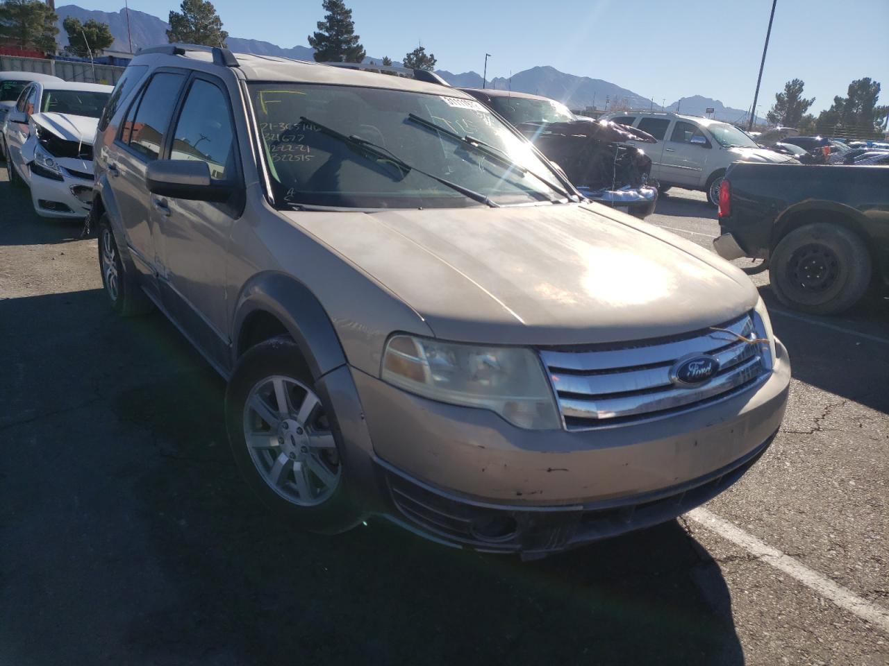 FORD TAURUS X S 2008 with VIN 1FMDK02W28GA25655 - Photo from auction