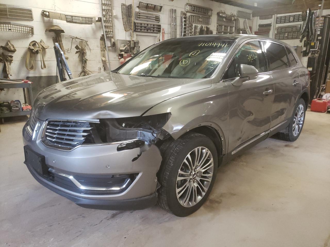 Photo 2 from auction – 2017 LINCOLN MKX RESERV with VIN 2LMPJ8LR6HBL13097