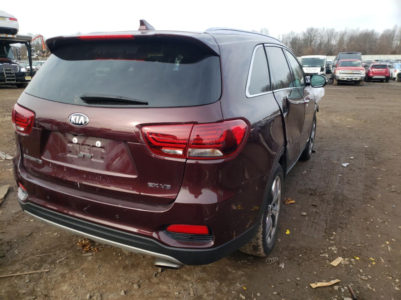 Photo 4 from auction – 2019 KIA SORENTO EX with VIN 5XYPHDA56KG590551