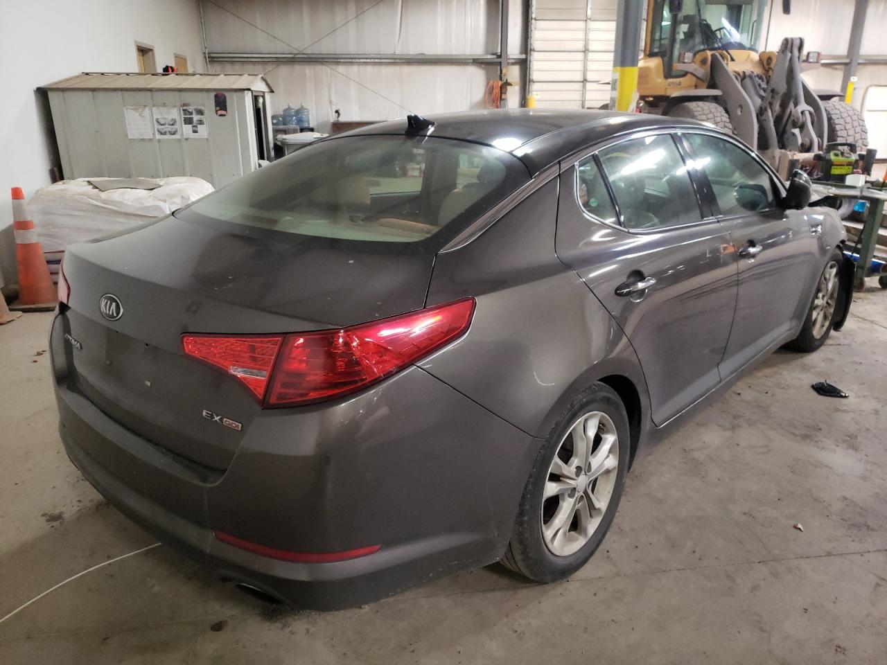 Photo 4 from auction – 2013 KIA OPTIMA EX with VIN 5XXGN4A73DG194000