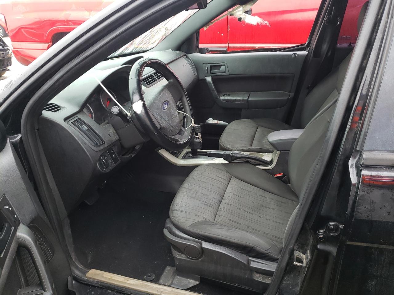 Photo 5 from auction – 2010 FORD FOCUS SE with VIN 1FAHP3FN9AW213858