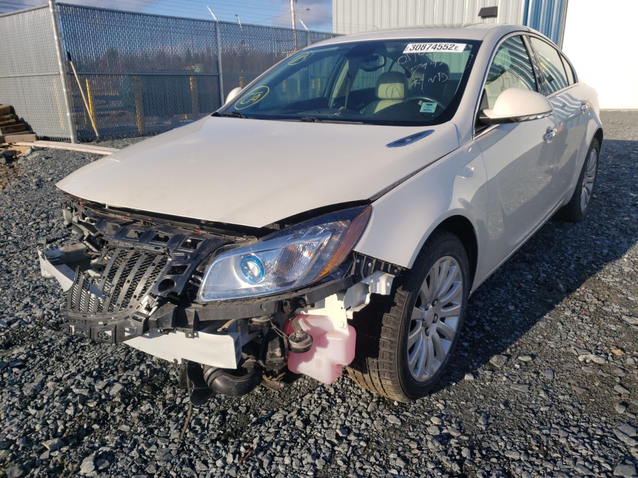 Foto 2 de la subasta – 2013 BUICK REGAL PREM con VIN 2G4GT5EV4D9247942
