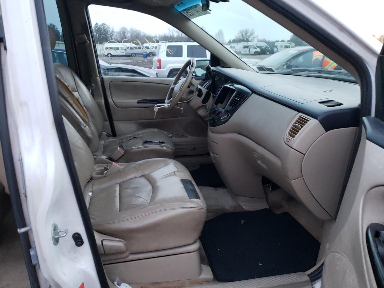 Photo 5 from auction – 2003 MAZDA MPV WAGON with VIN JM3LW28J630341953