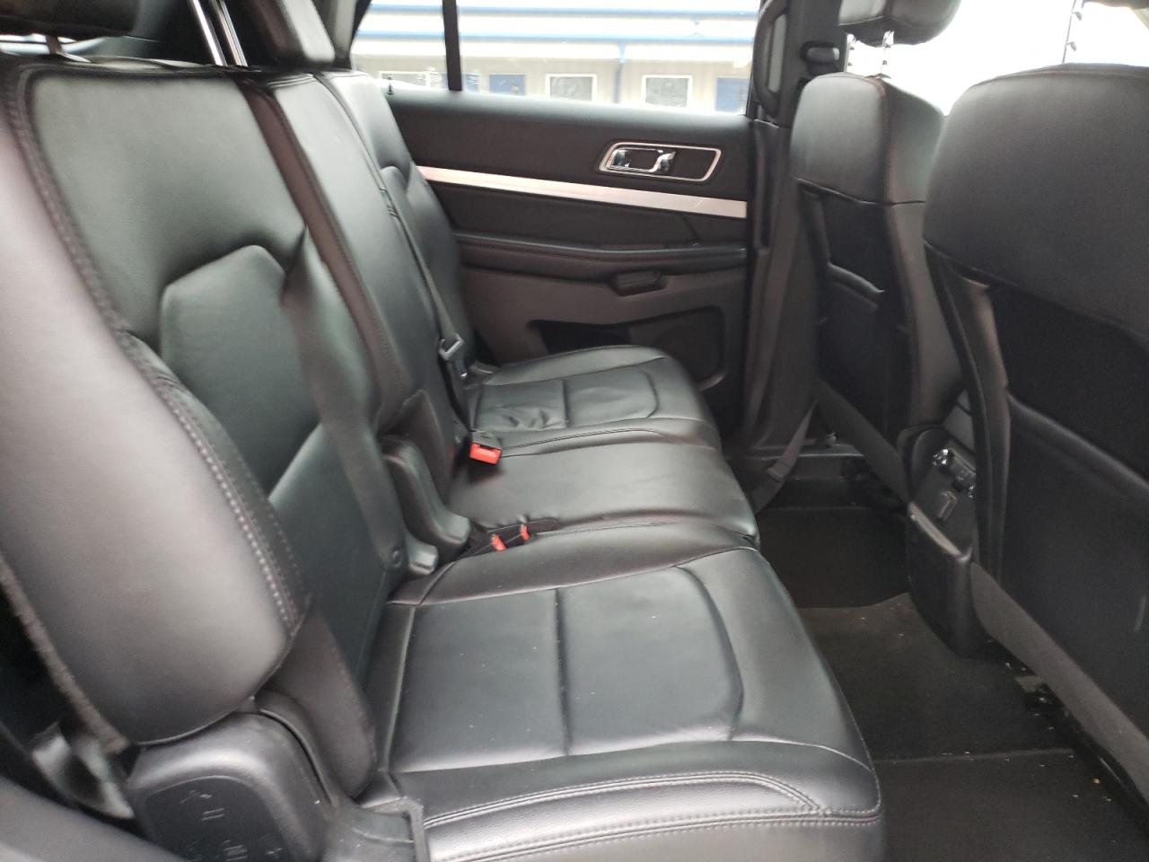 Photo 6 from auction – 2017 FORD EXPLORER X with VIN 1FM5K8DH7HGC04324