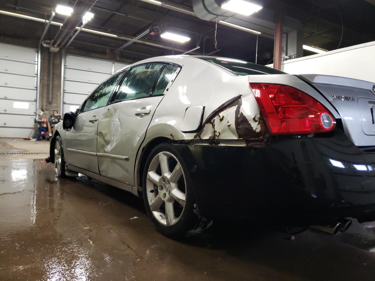 Photo 9 from auction – 2004 NISSAN MAXIMA SE with VIN 1N4BA41E14C830018