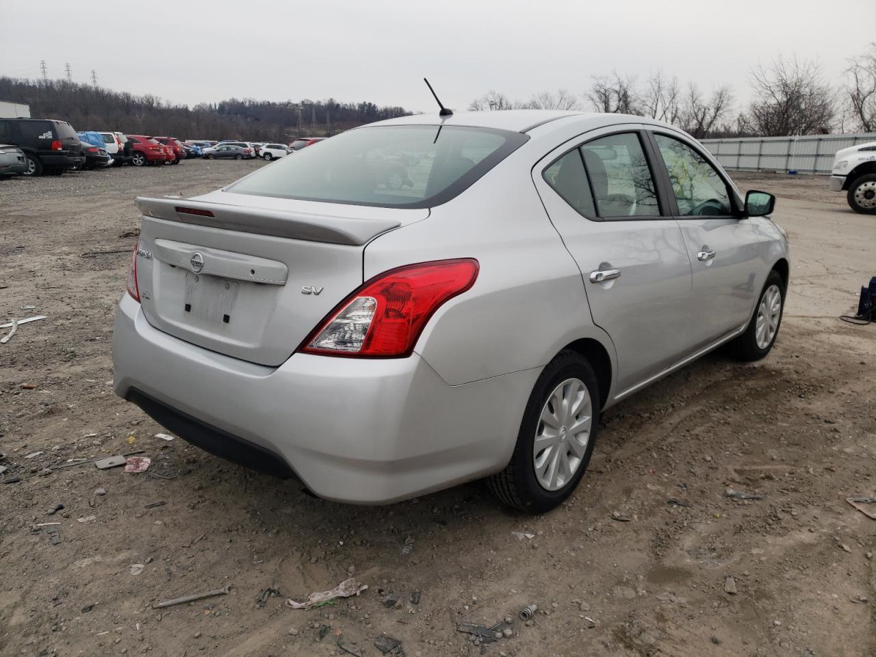 Photo 4 from auction – 2019 NISSAN VERSA S with VIN 3N1CN7AP3KL852189