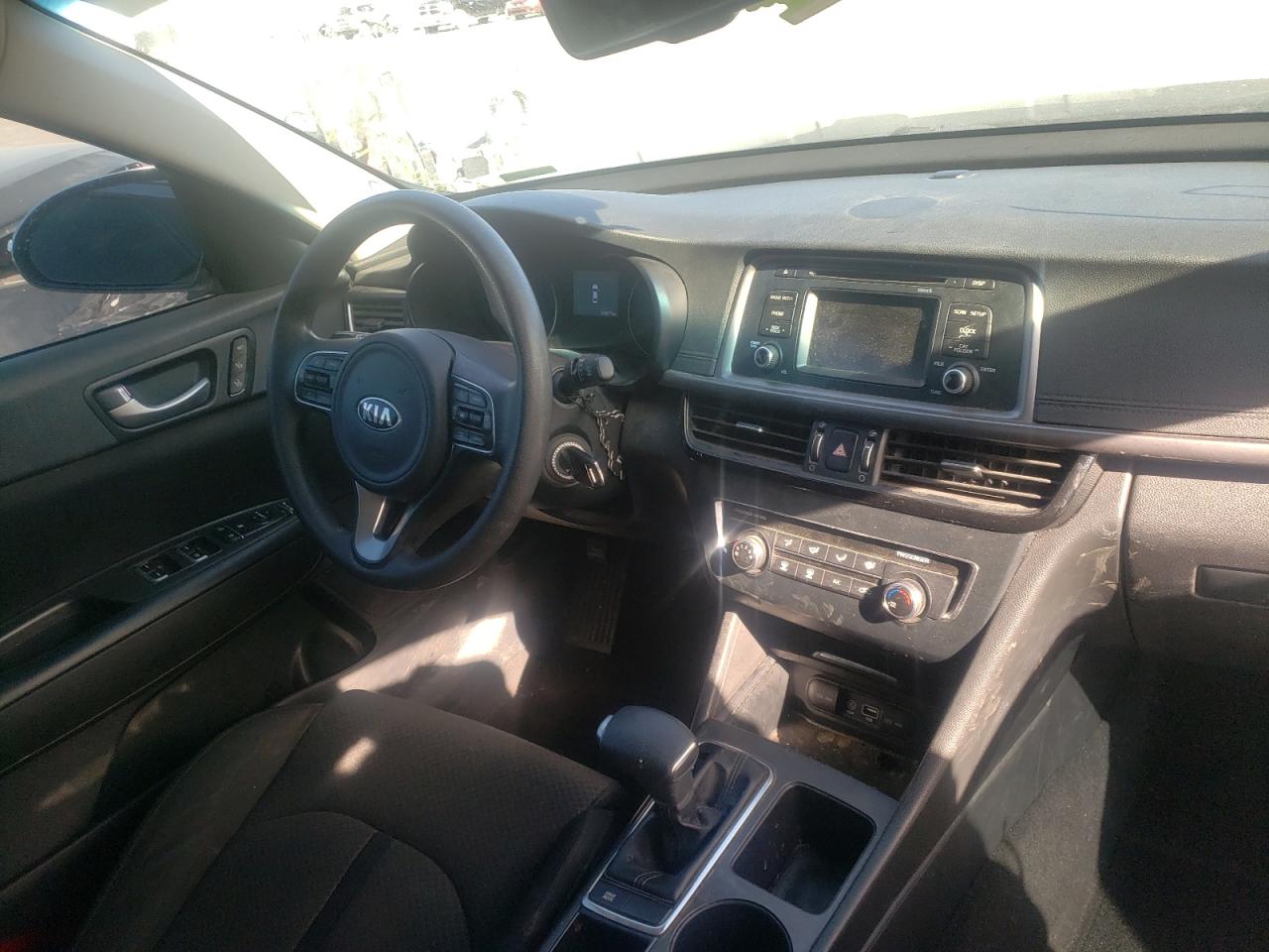 Photo 9 from auction – 2016 KIA OPTIMA LX with VIN 5XXGT4L38GG027720