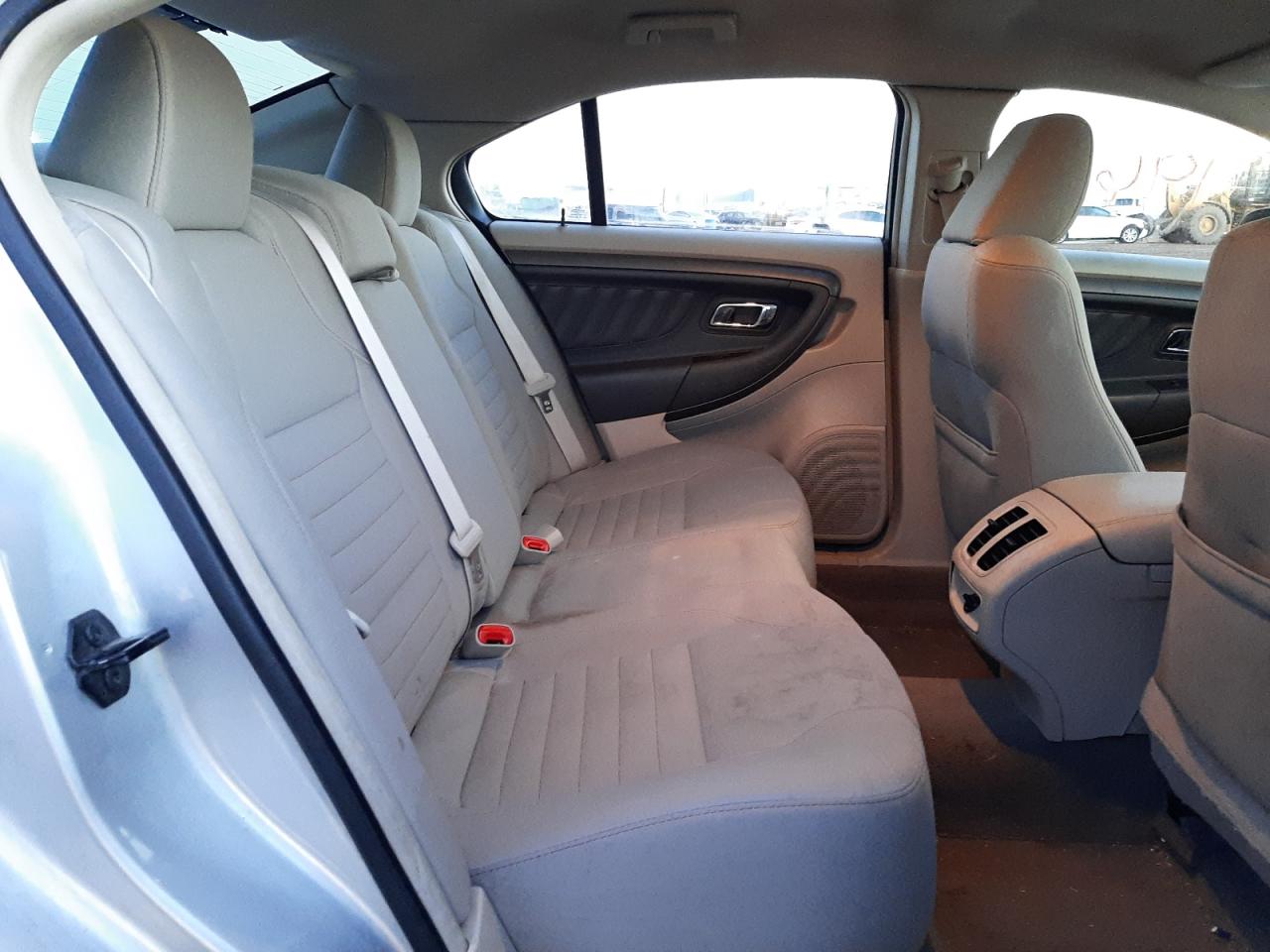 Photo 6 from auction – 2011 FORD TAURUS SE with VIN 1FAHP2DW3BG146658
