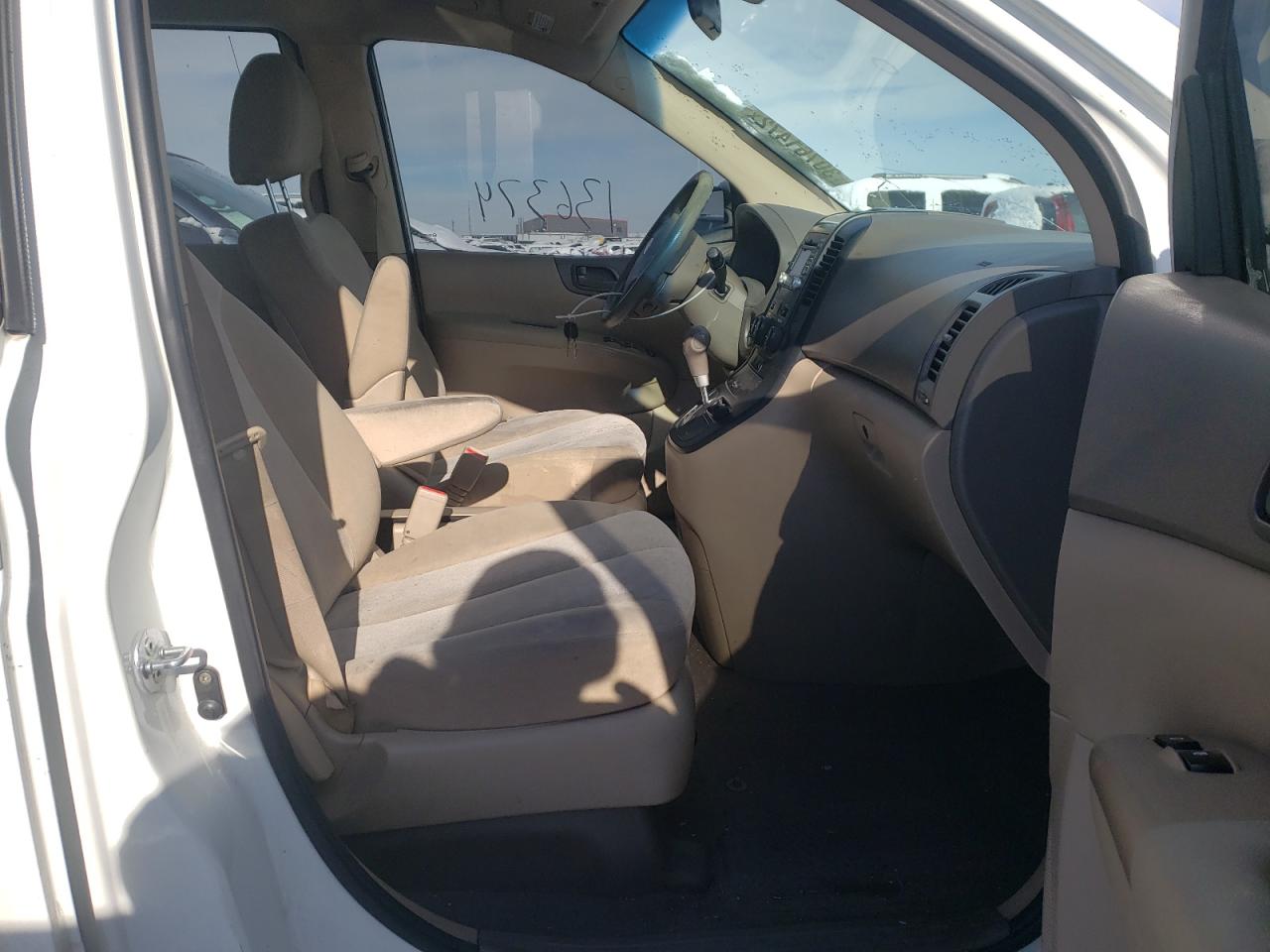 Photo 5 from auction – 2011 KIA SEDONA LX with VIN KNDMG4C77B6407990