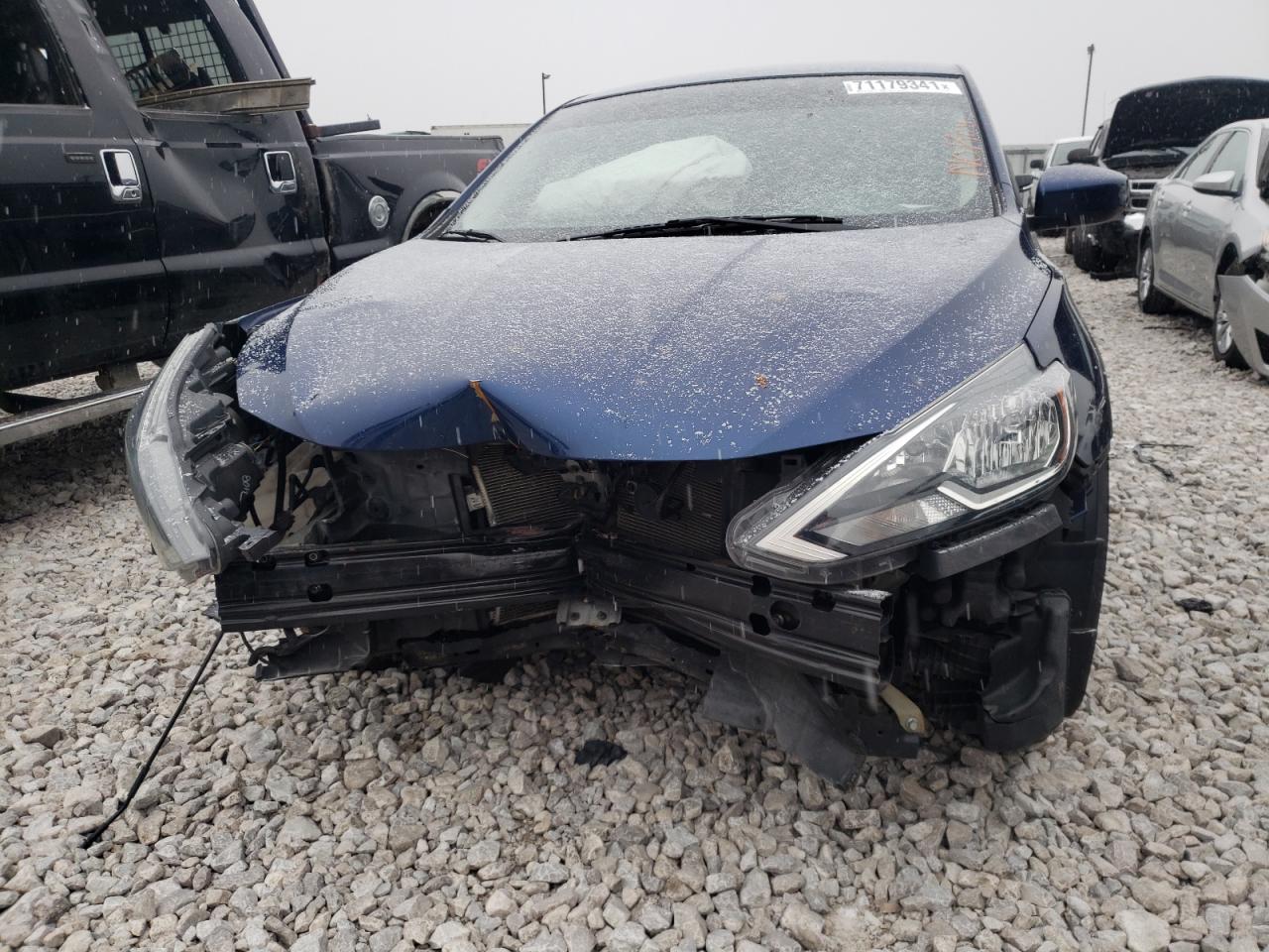 Photo 9 from auction – 2017 NISSAN SENTRA S with VIN 3N1AB7AP2HY274453