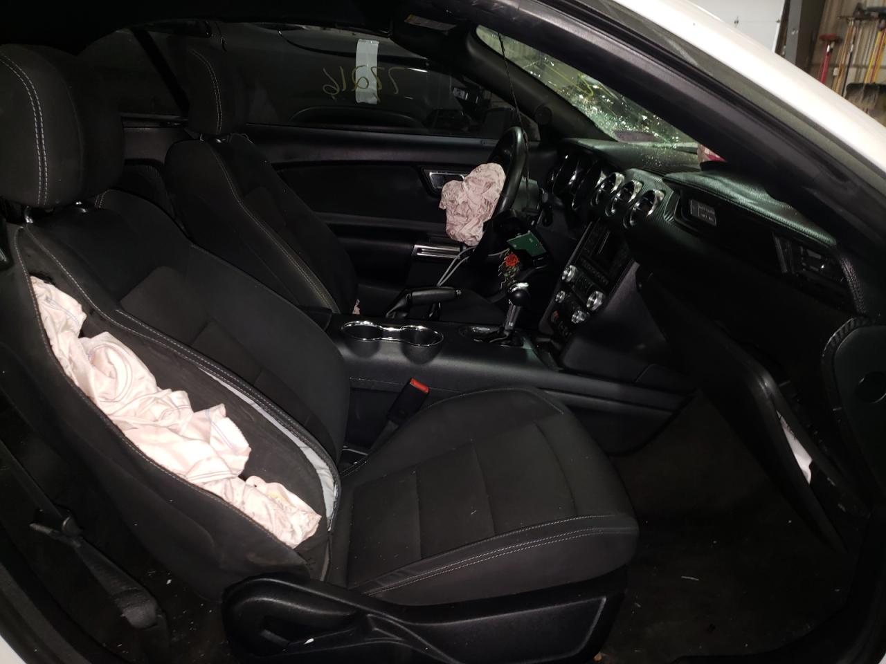 Photo 5 from auction – 2016 FORD MUSTANG with VIN 1FATP8EM6G5280240