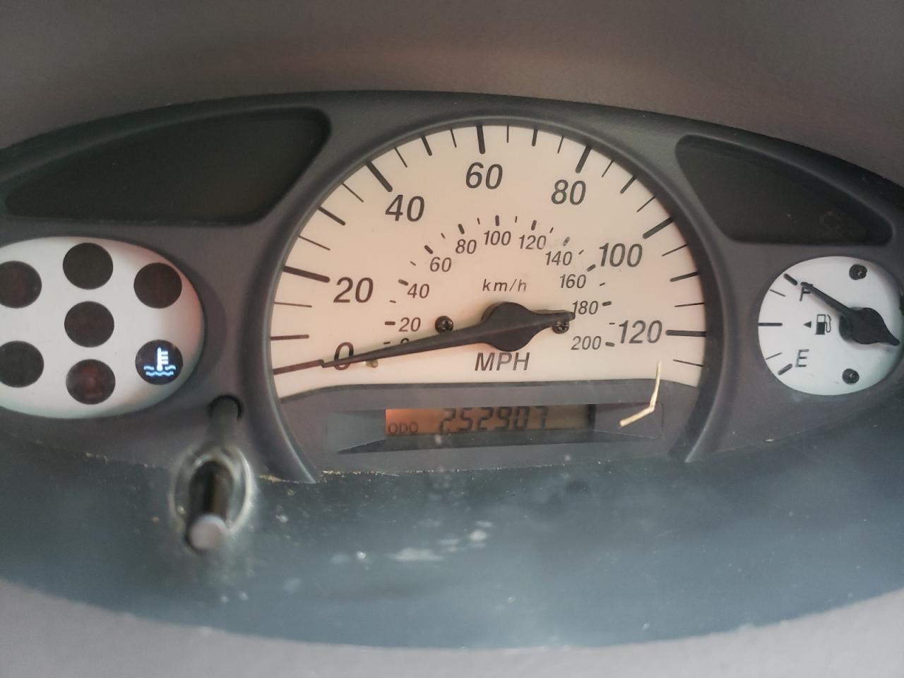 Photo 8 from auction – 2001 TOYOTA ECHO with VIN JTDAT123410171909