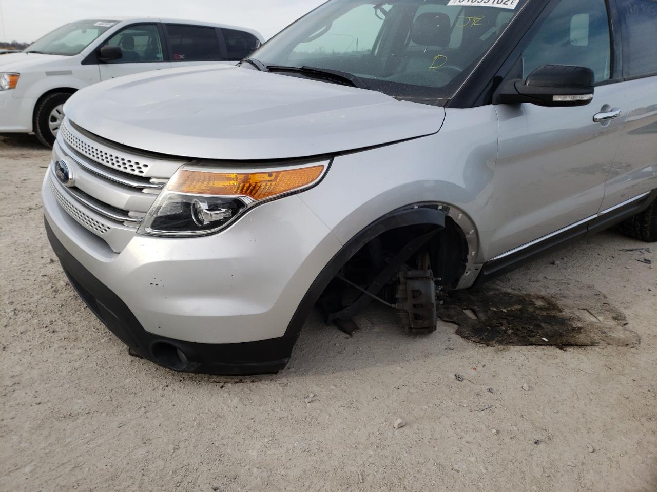 Photo 9 from auction – 2014 FORD EXPLORER X with VIN 1FM5K8D86EGC50464