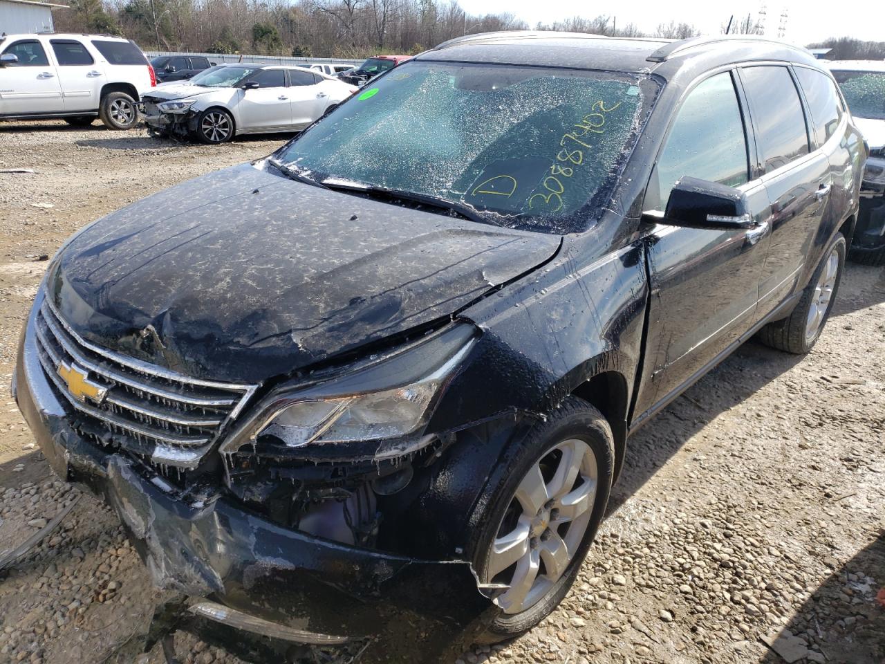 Photo 2 from auction – 2017 CHEVROLET TRAVERSE L with VIN 1GNKRGKD2HJ172647