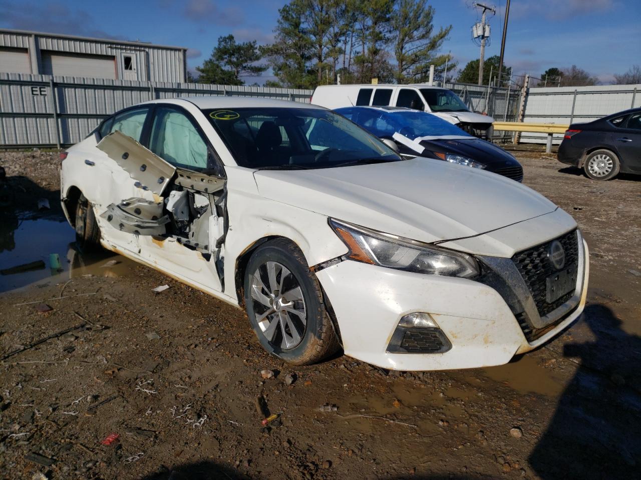 NISSAN ALTIMA S 2019 with VIN 1N4BL4BV4KC129172 - Photo from auction
