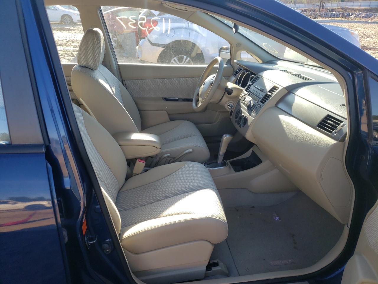 Photo 5 from auction – 2007 NISSAN VERSA S with VIN 3N1BC13E97L452218