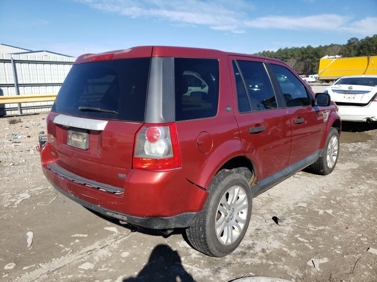 Photo 4 from auction – 2008 LAND ROVER LR2 SE TEC with VIN SALFS24N58H019073